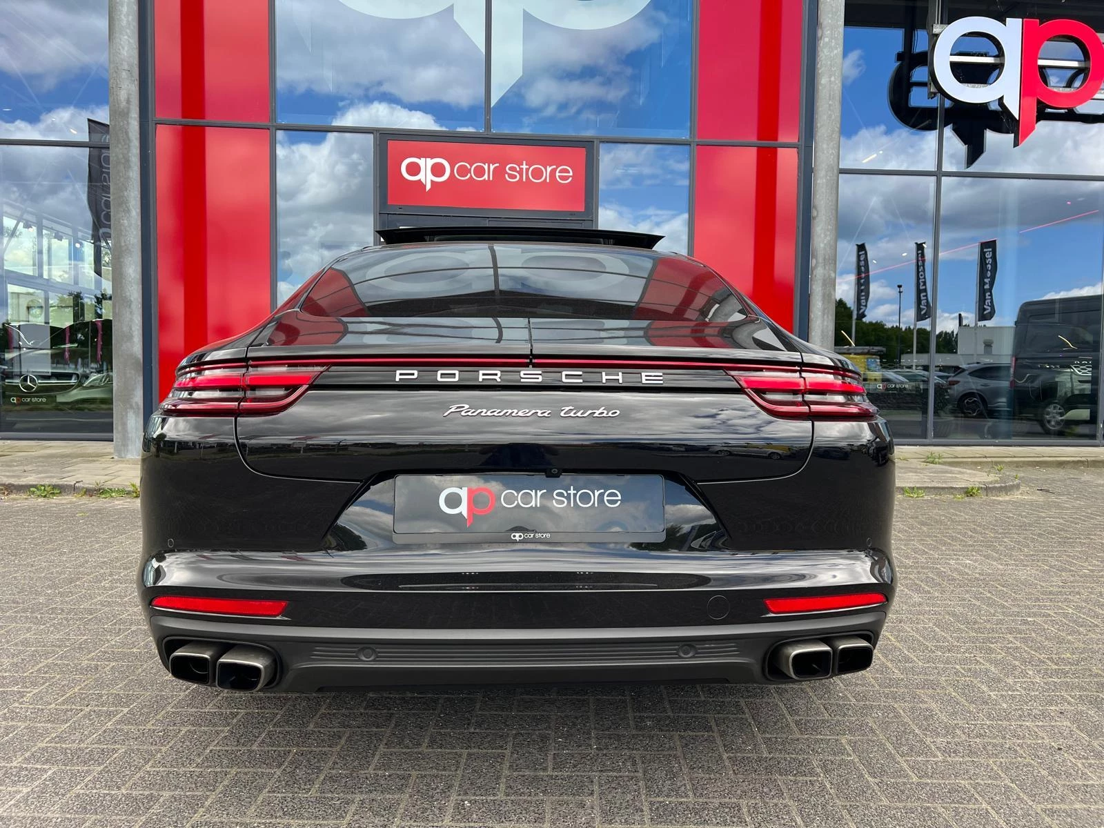 Hoofdafbeelding Porsche Panamera