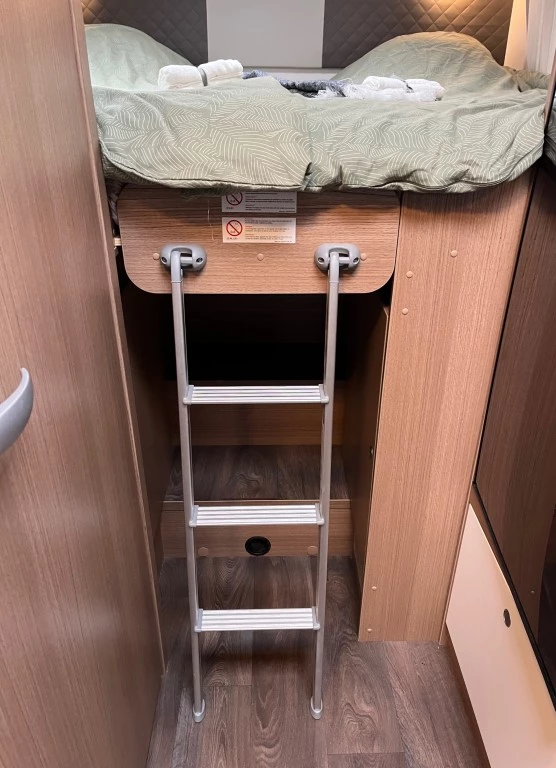 Hoofdafbeelding Carado T 448 Enkele Bedden Hefbed