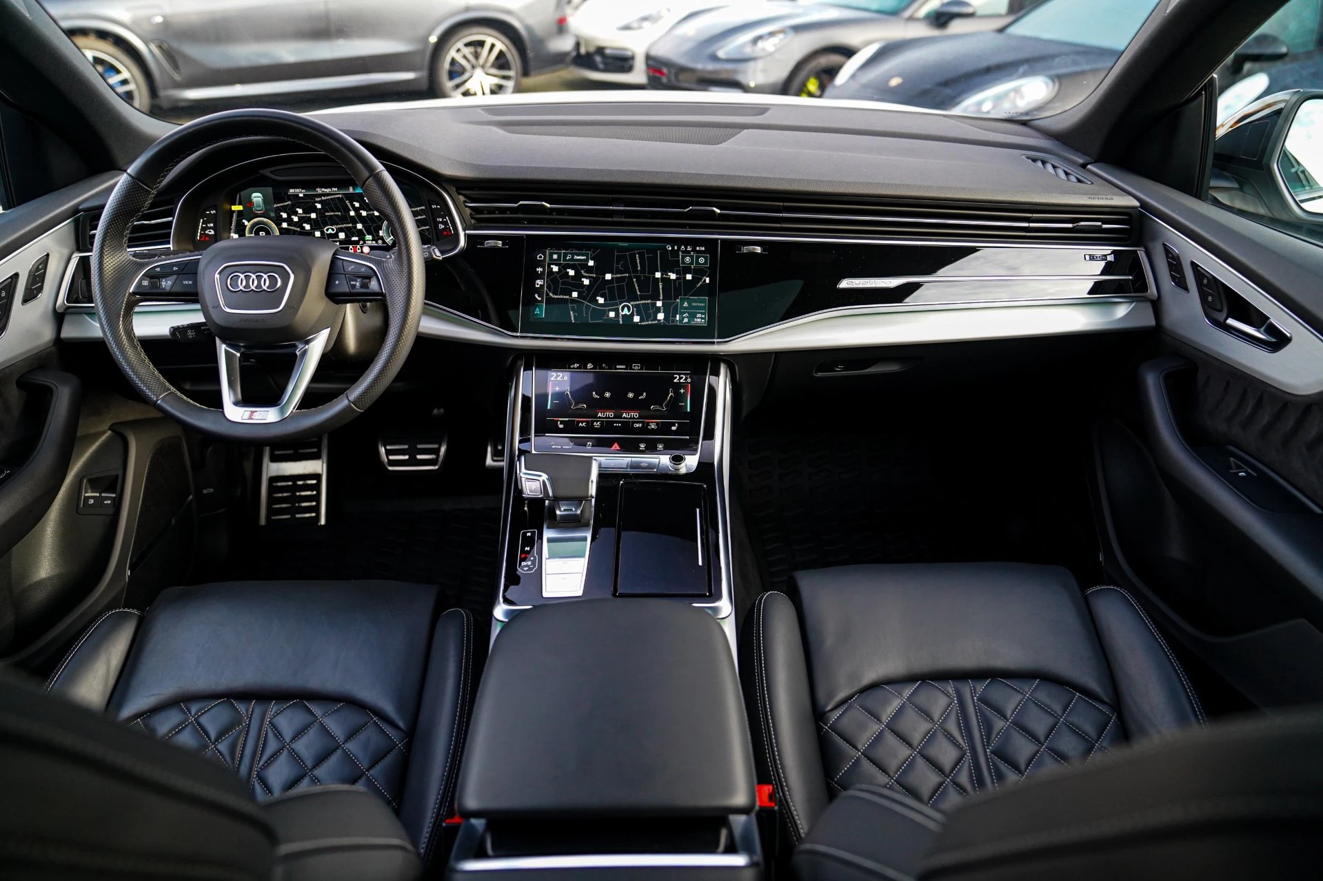 Hoofdafbeelding Audi Q8