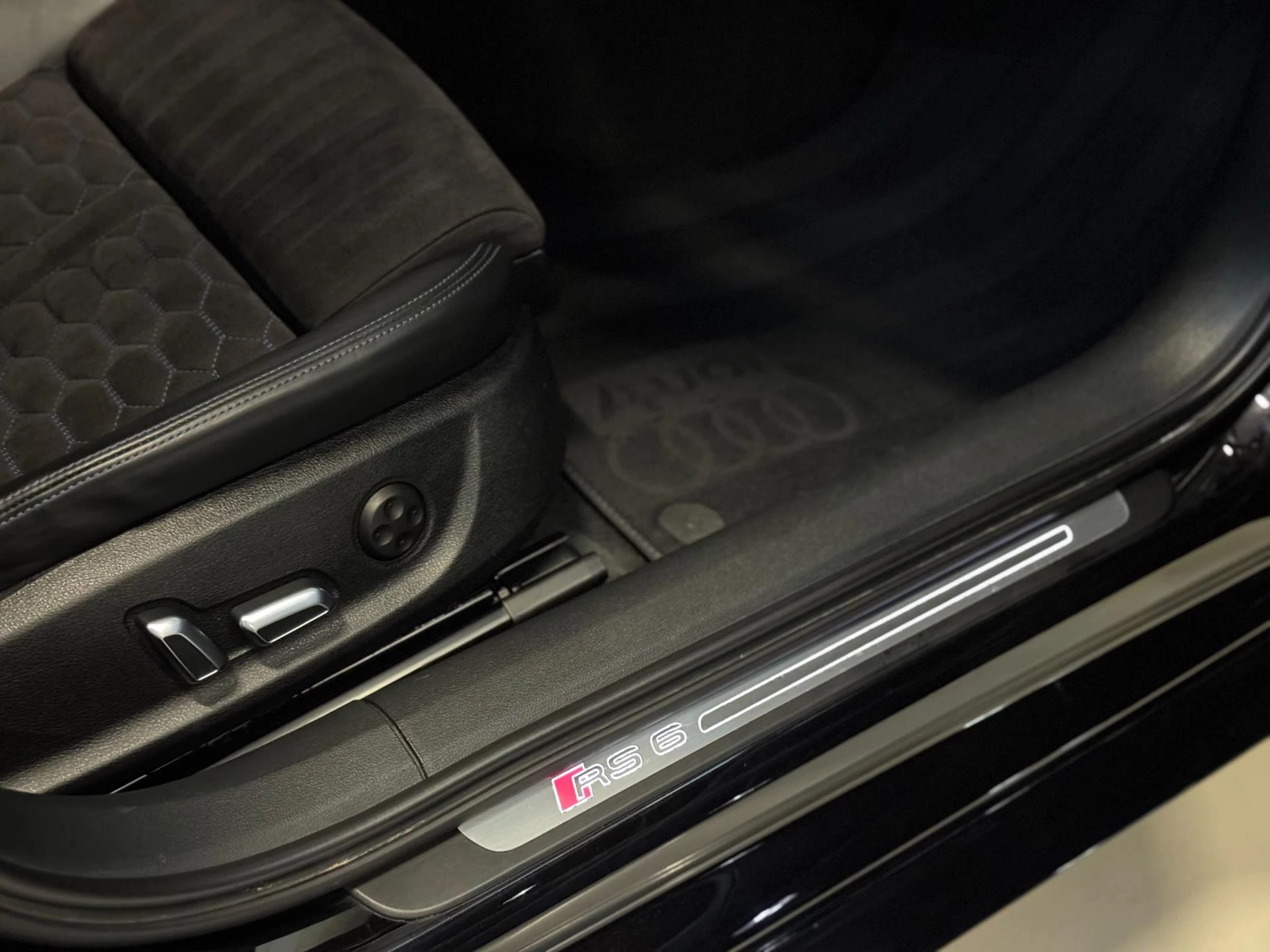 Hoofdafbeelding Audi RS6