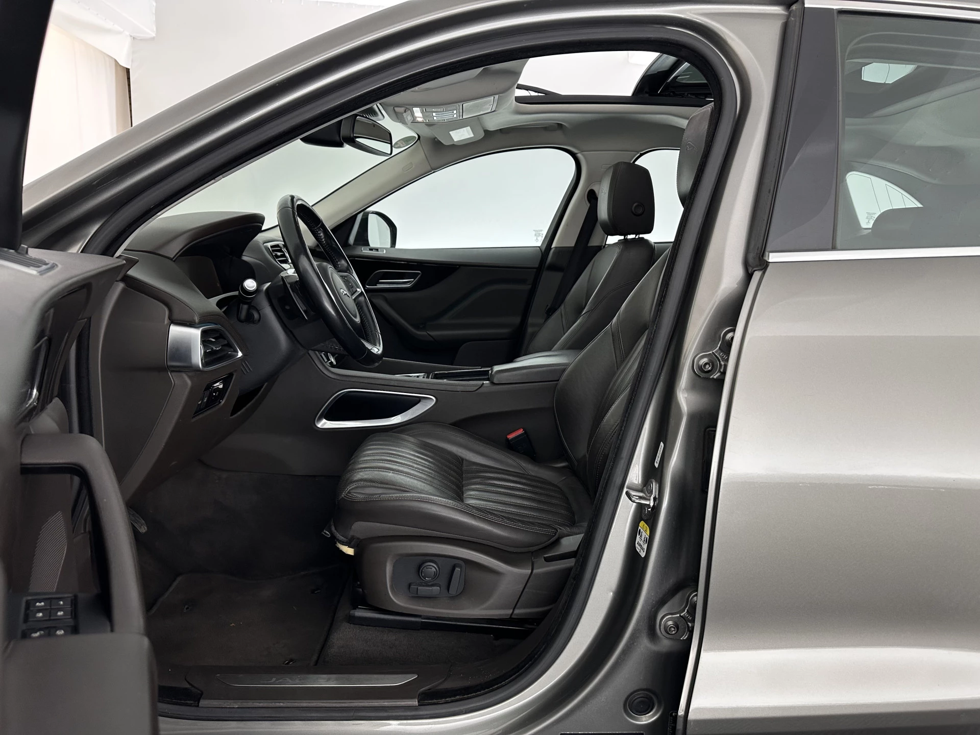 Hoofdafbeelding Jaguar F-PACE