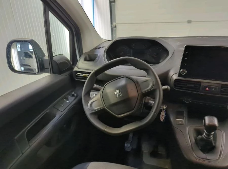 Hoofdafbeelding Peugeot Partner
