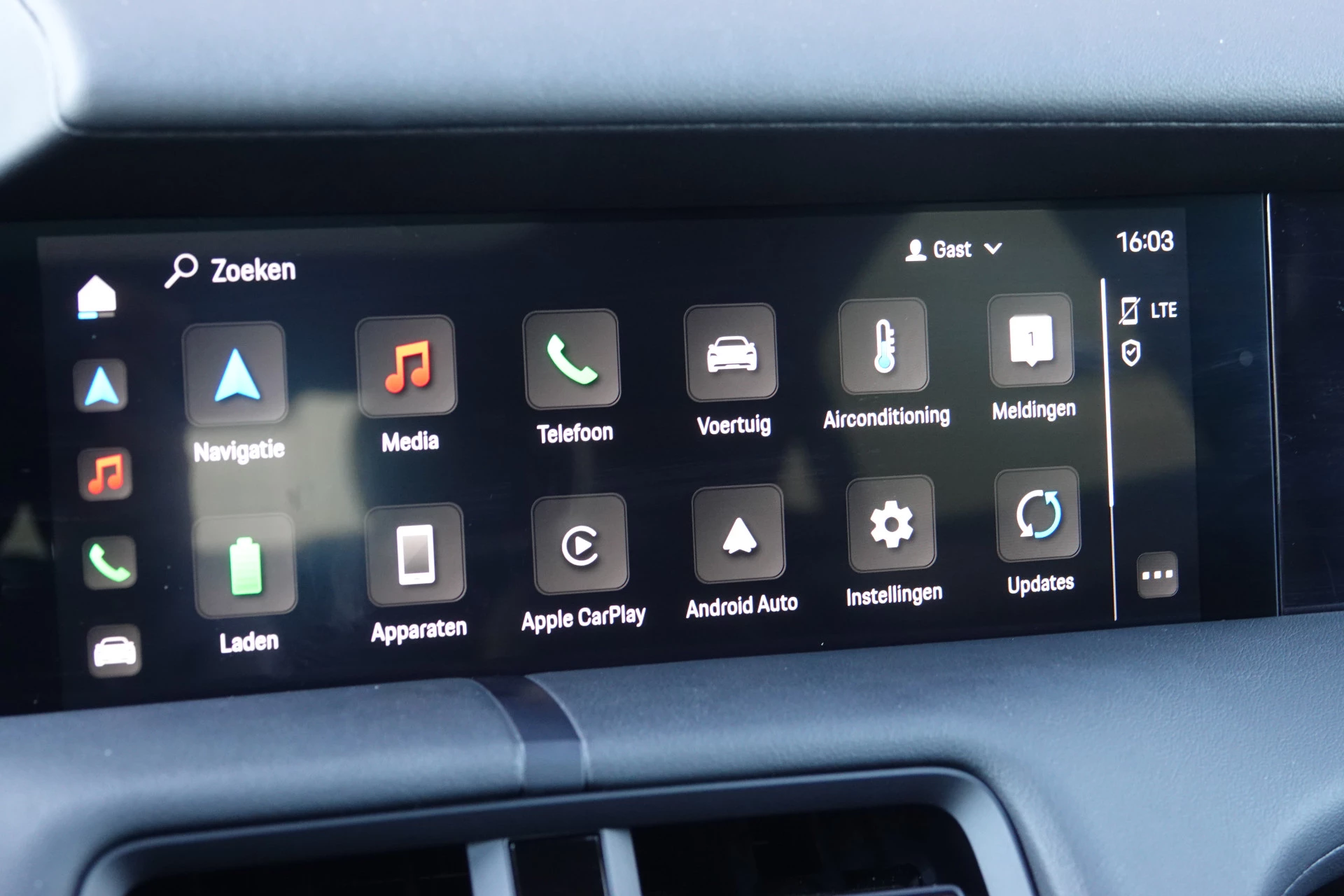 Hoofdafbeelding Porsche Taycan