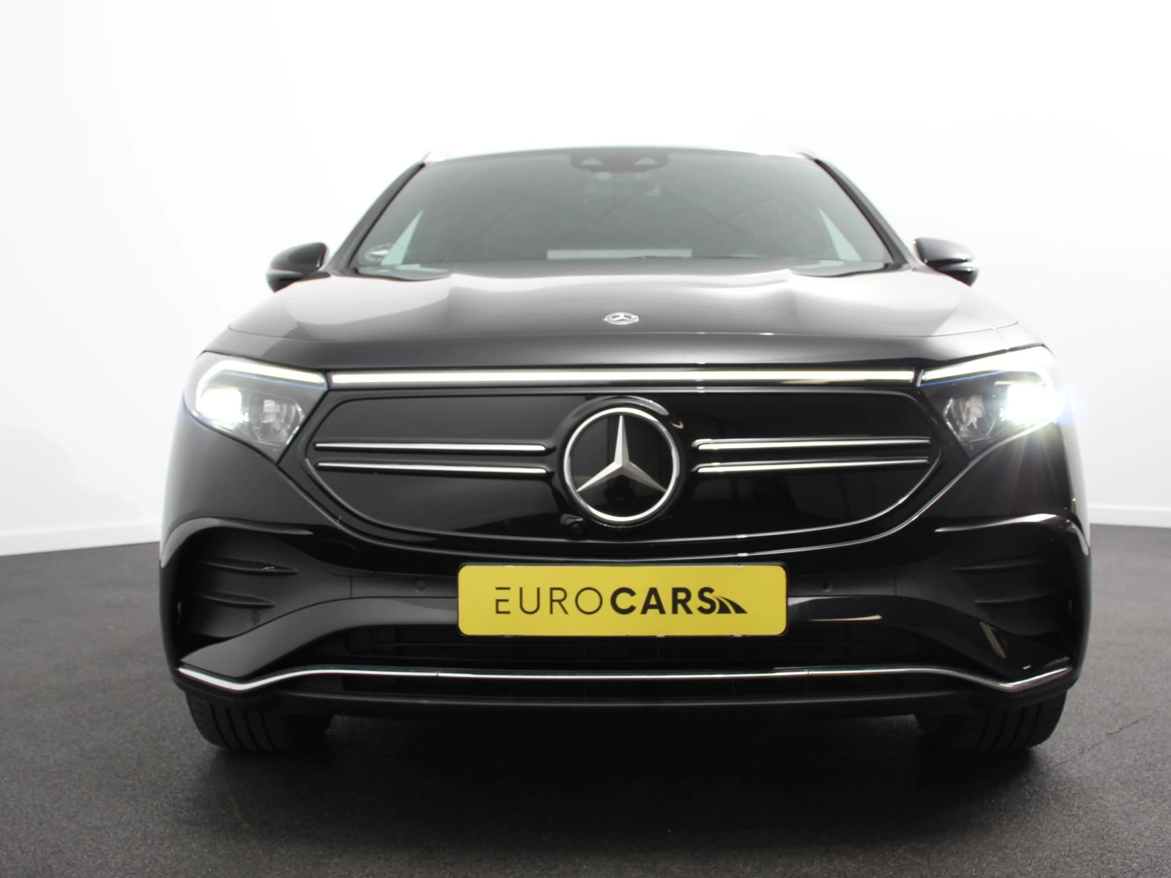 Hoofdafbeelding Mercedes-Benz EQA