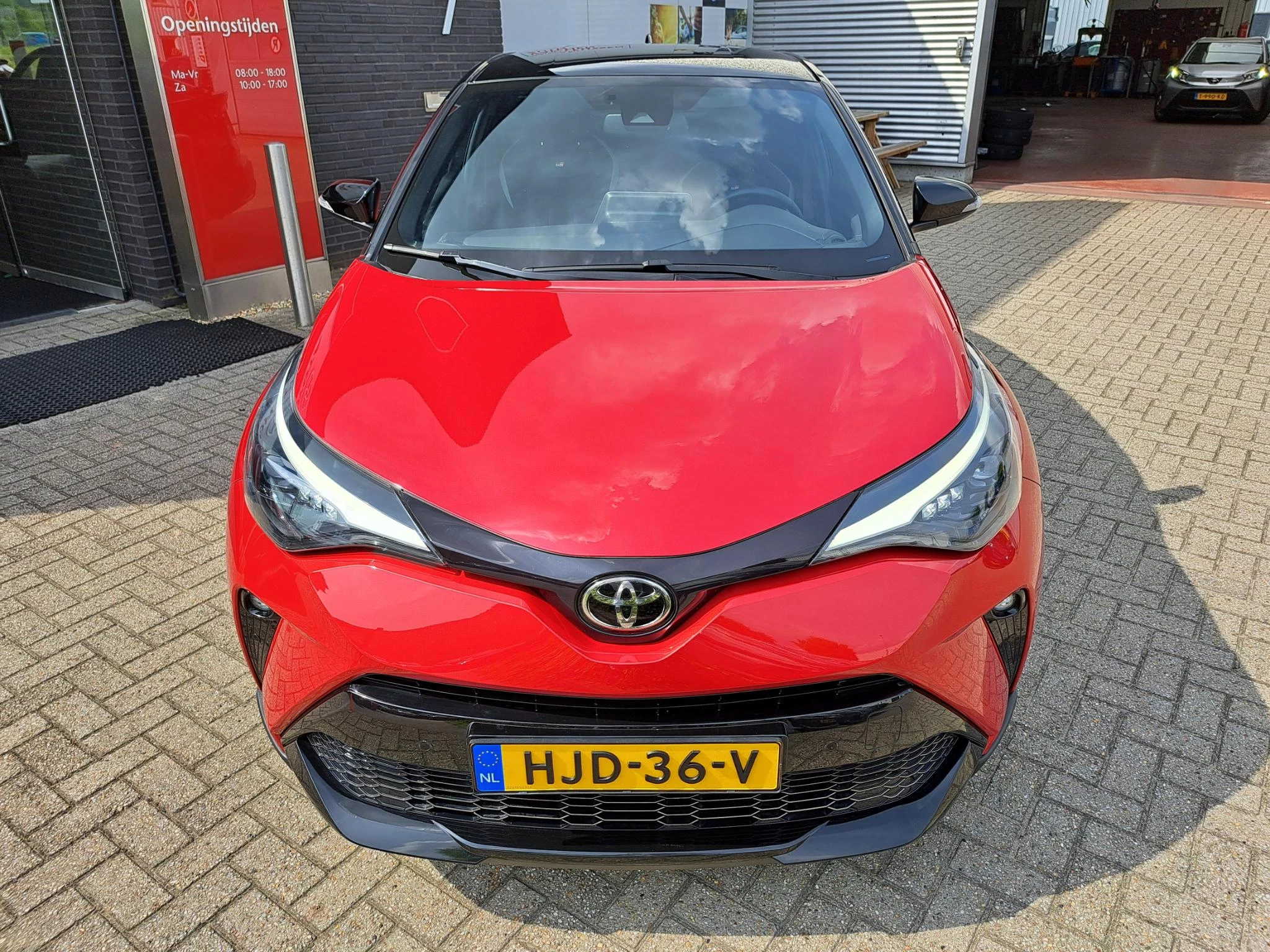 Hoofdafbeelding Toyota C-HR