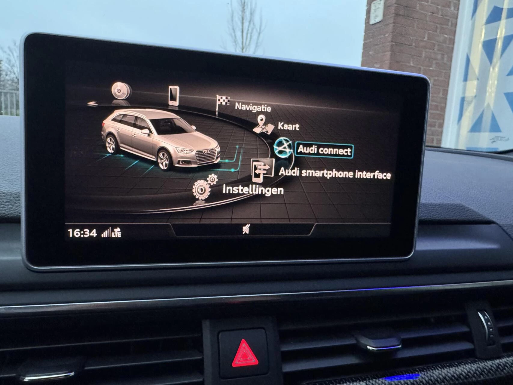 Hoofdafbeelding Audi S4