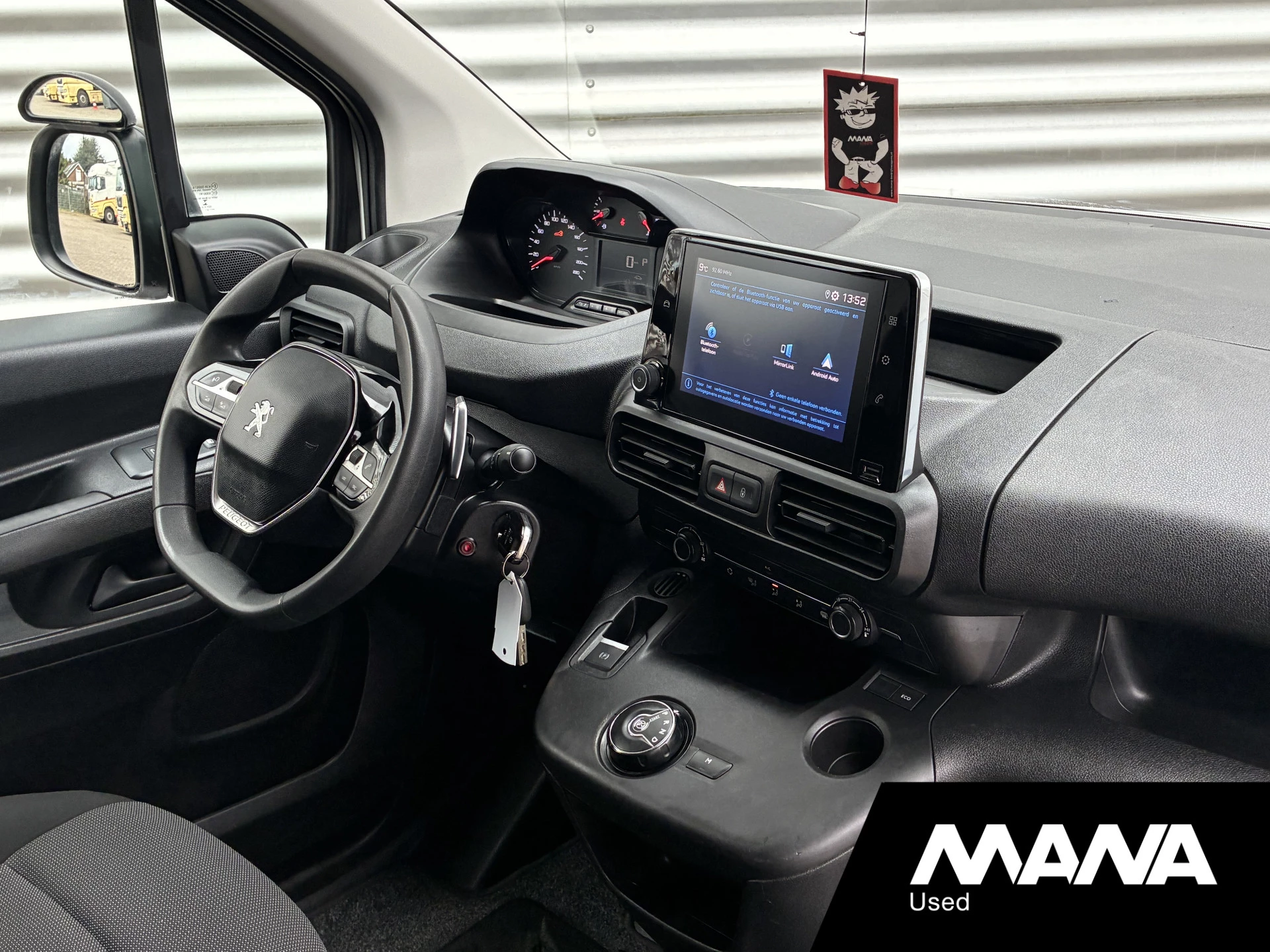 Hoofdafbeelding Peugeot Partner