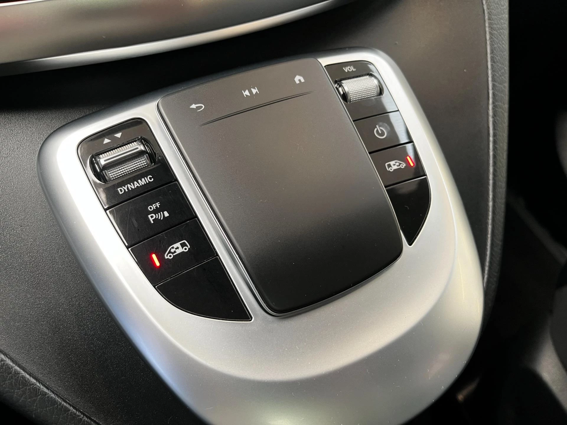 Hoofdafbeelding Mercedes-Benz EQV