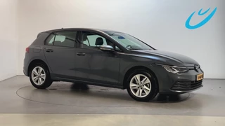 Volkswagen Golf 1.0 eTSI DSG Life Sfeerverlichting Navigatie Parkeersensoren DAB+ App-Connect