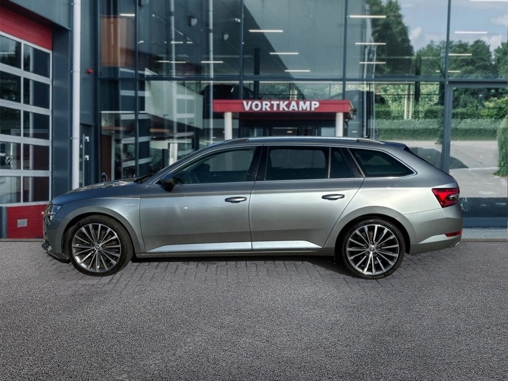 Hoofdafbeelding Škoda Superb