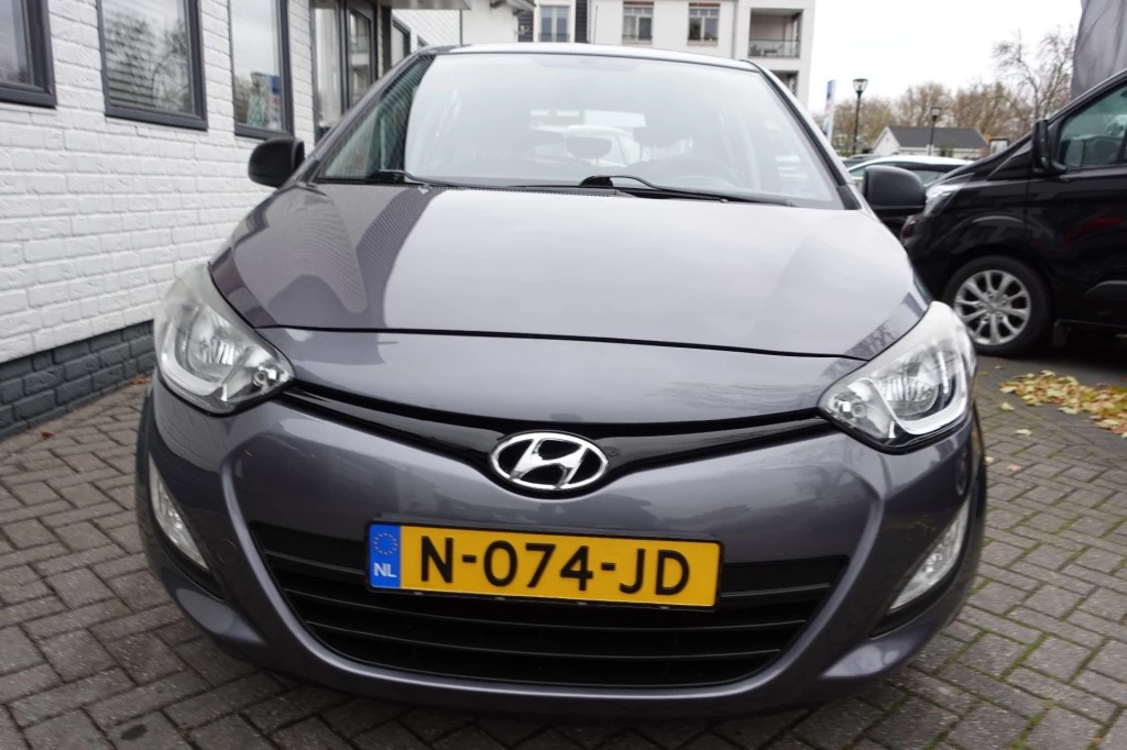 Hoofdafbeelding Hyundai i20