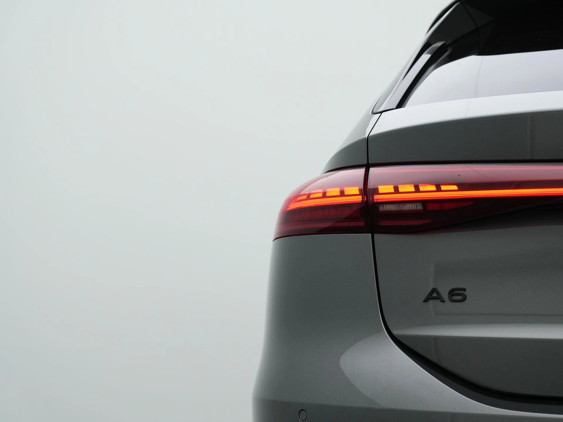 Hoofdafbeelding Audi A6 Avant e-tron