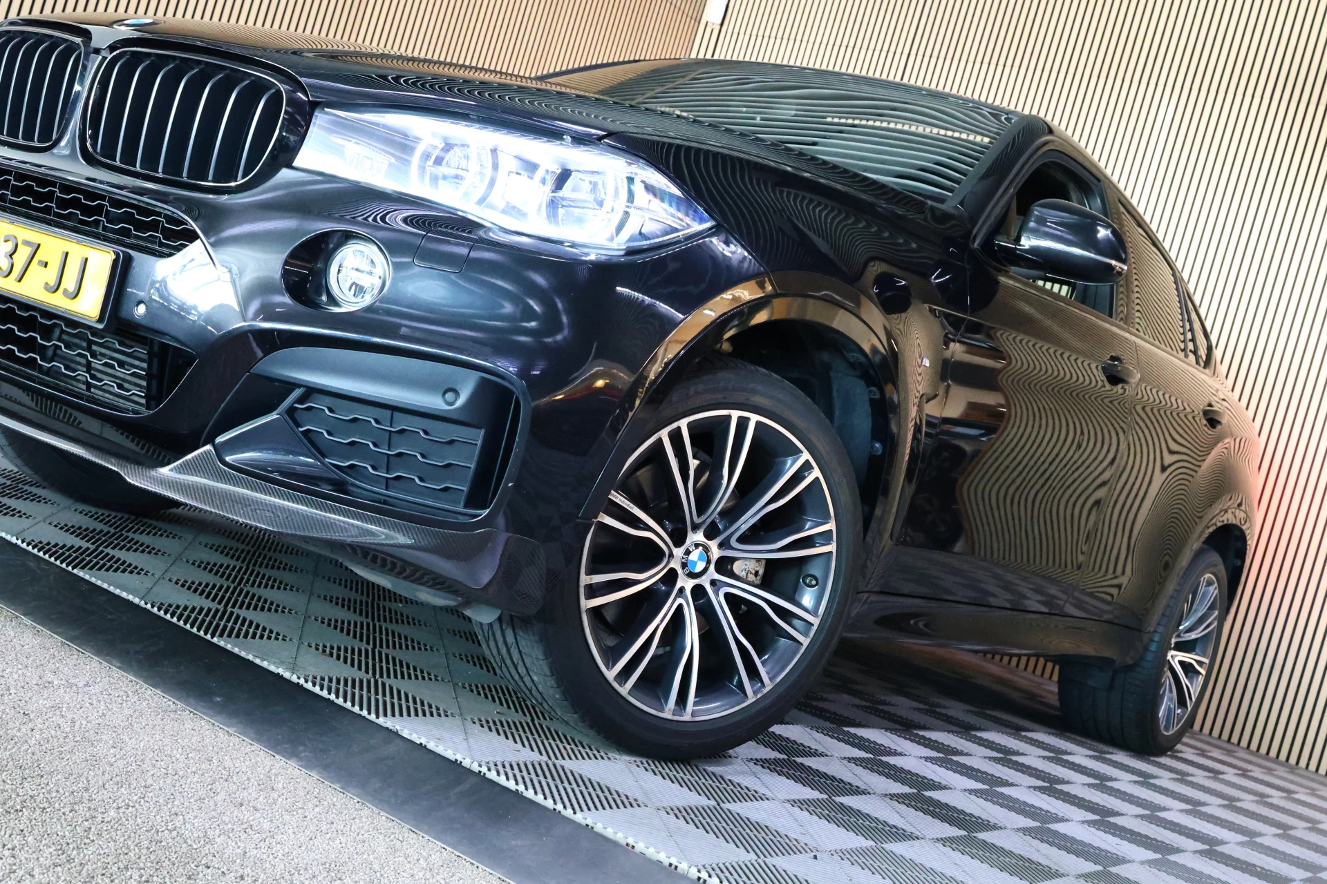 Hoofdafbeelding BMW X6