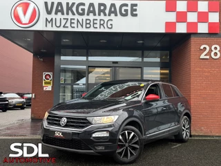 Volkswagen T-Roc 1.5 TSI Style // BEATS AUDIO // TREKHAAK // NAVI // PDC // ADAPTIVE CRUISE // APPLE CARPLAY - ANDROID AUTO // STOELVERWARMING //
