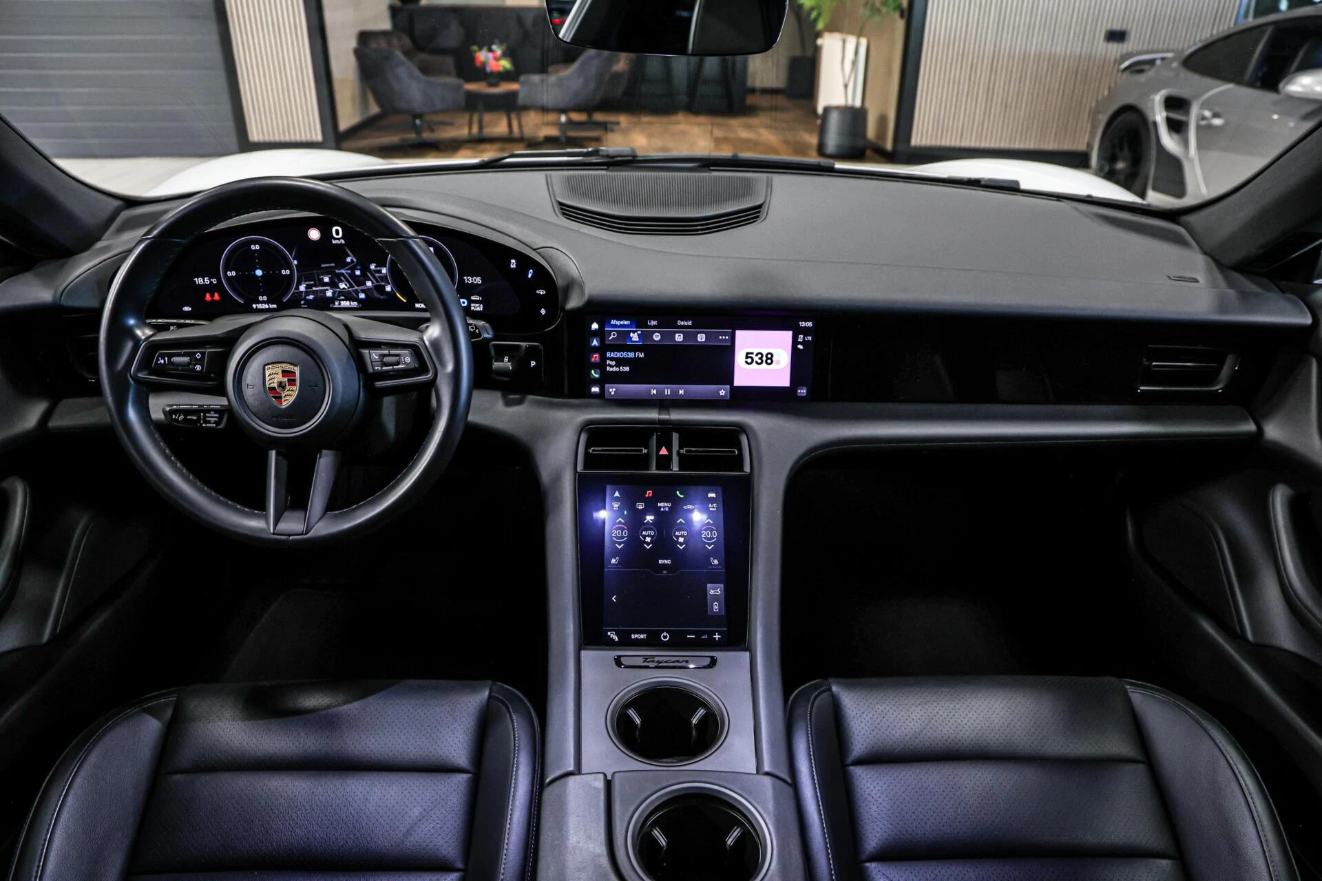 Hoofdafbeelding Porsche Taycan