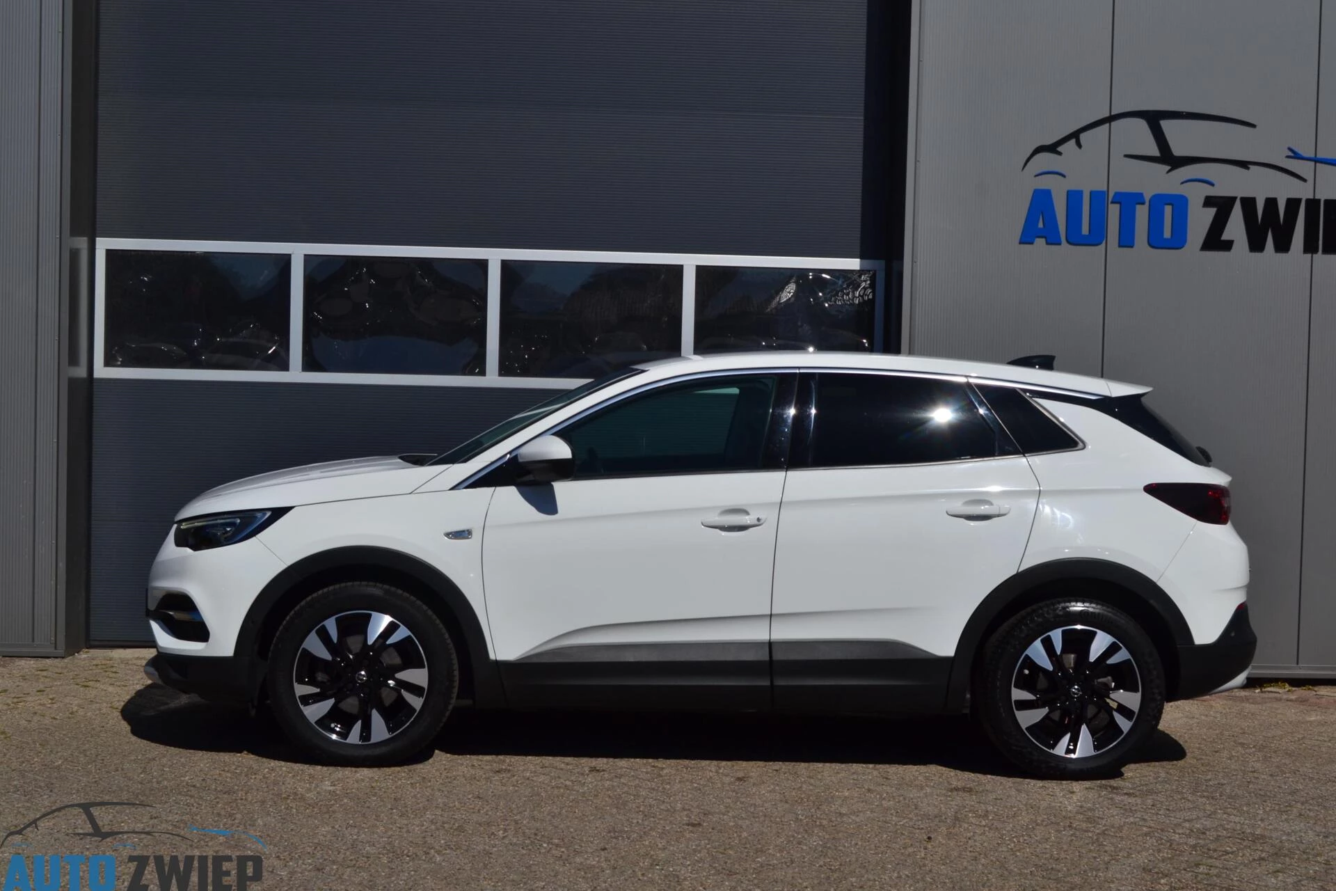 Hoofdafbeelding Opel Grandland X