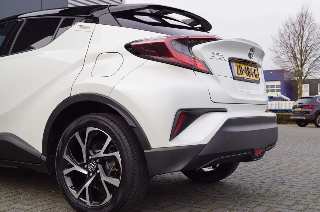 Hoofdafbeelding Toyota C-HR