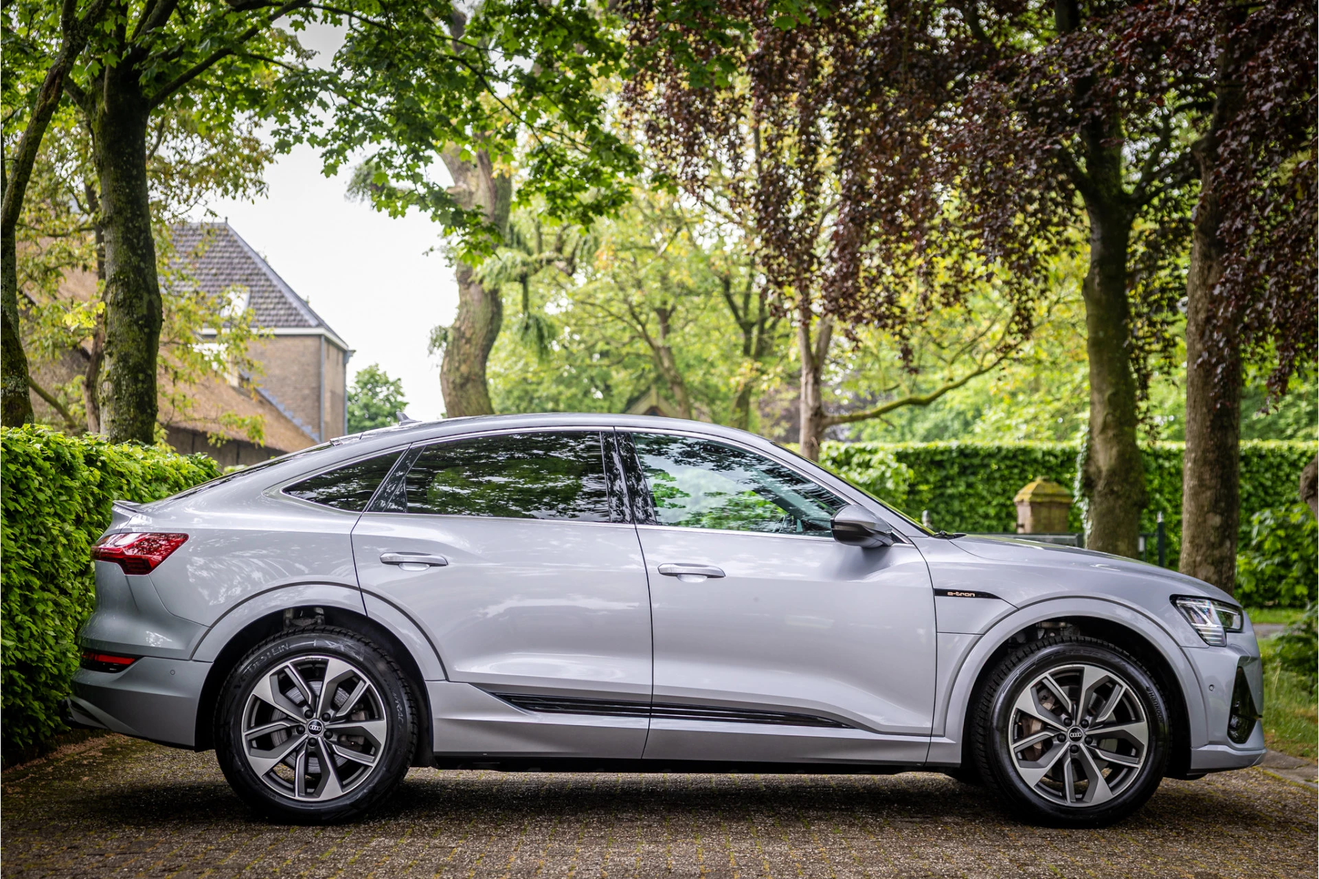 Hoofdafbeelding Audi e-tron