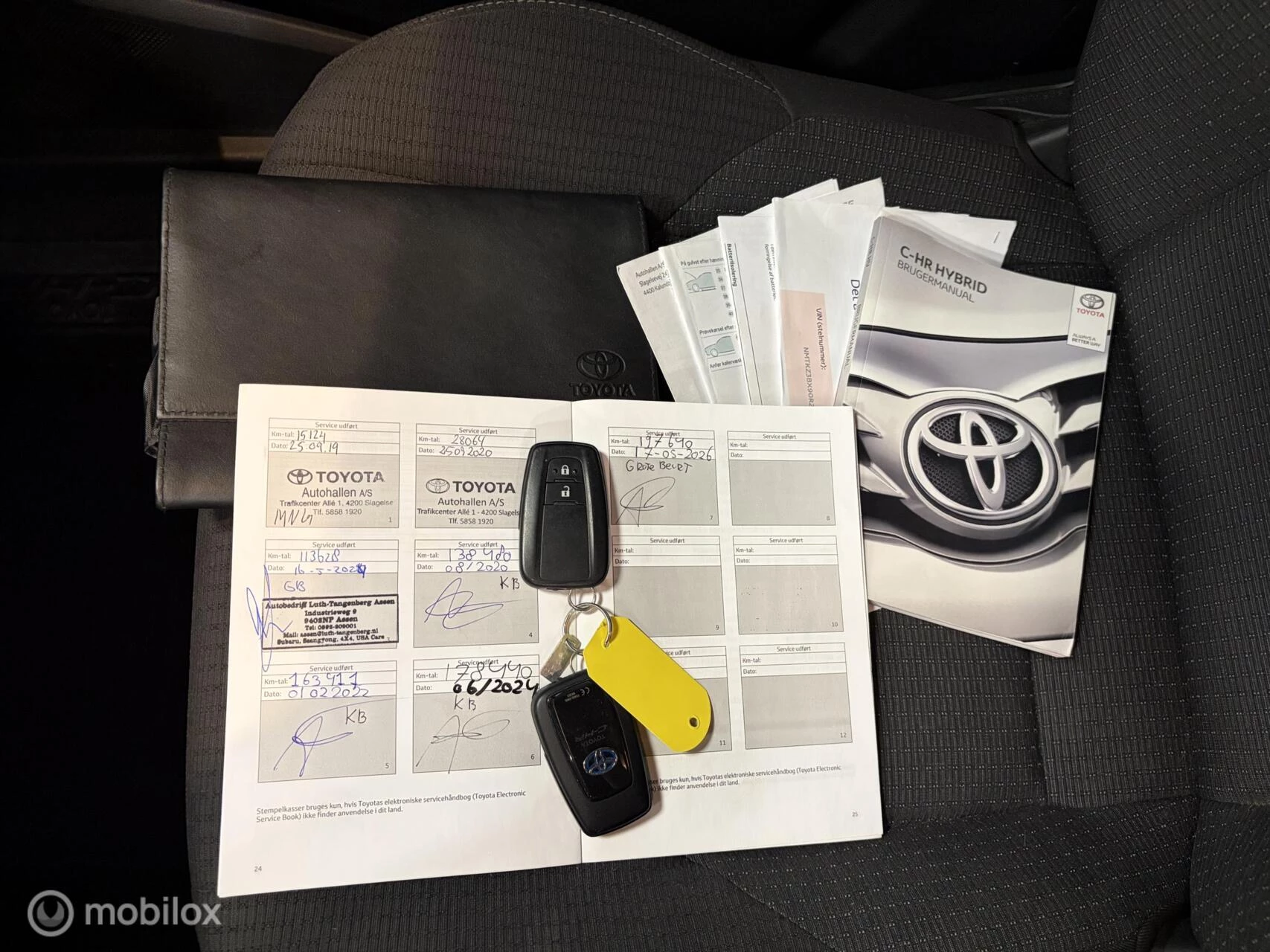 Hoofdafbeelding Toyota C-HR