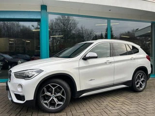 Hoofdafbeelding BMW X1 BMW X1 18i X-LINE SPORT, Navi, Leder Sportstoelen, LED, 18'', Cruise, P