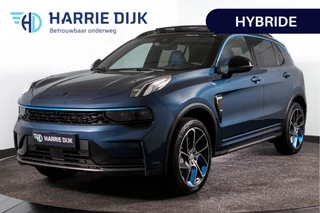 Lynk & Co 01 1.5 PHEV 261PK MY24 | Donkere hemel | 7.4 kWh Boordlader | Stoel-+Stuurverw. |  360 Camera S/K-panodak | Adapt. Cruise | Memory |  | Elek. klep | LM 20" | 1337