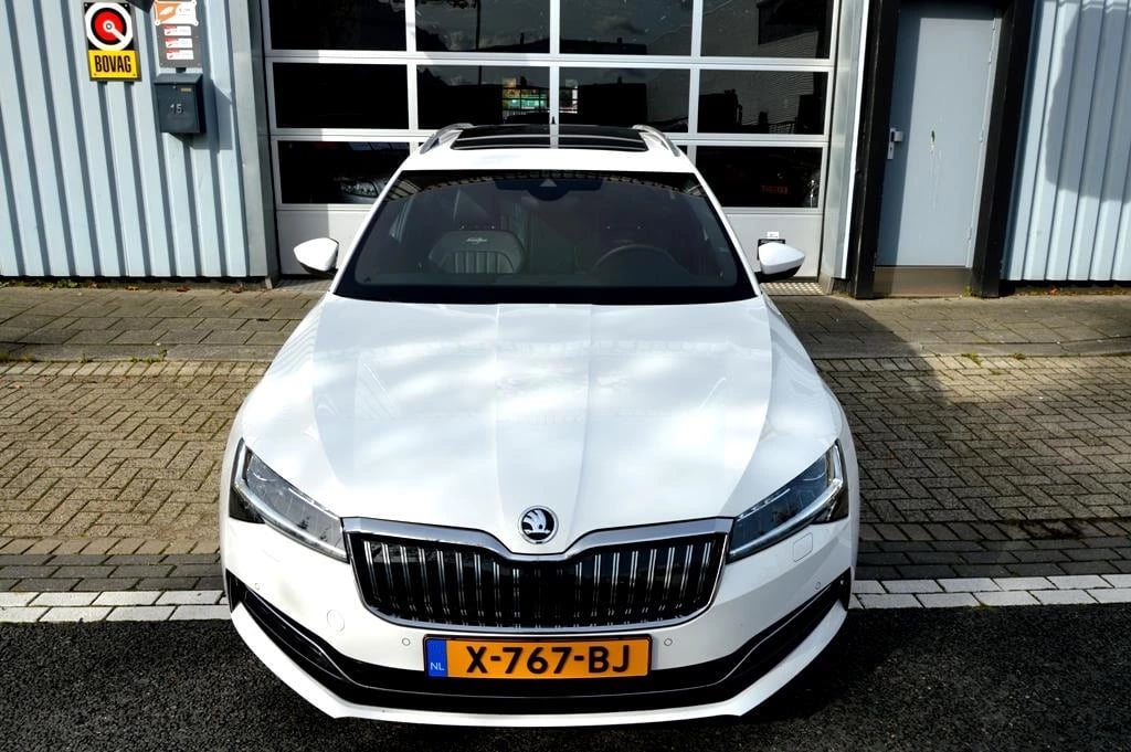 Hoofdafbeelding Škoda Superb