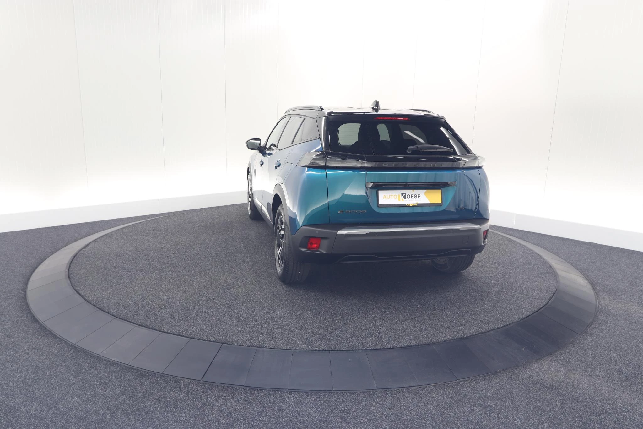 Hoofdafbeelding Peugeot e-2008