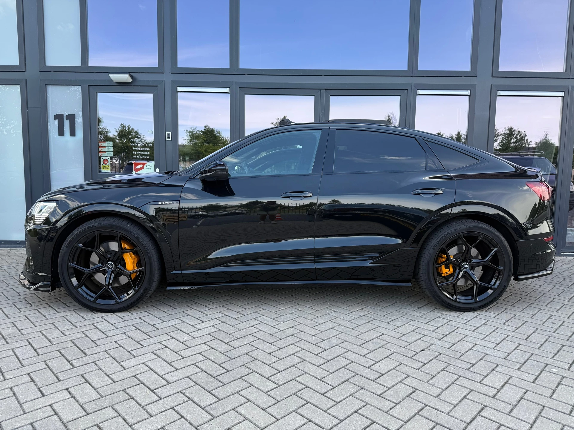 Hoofdafbeelding Audi e-tron