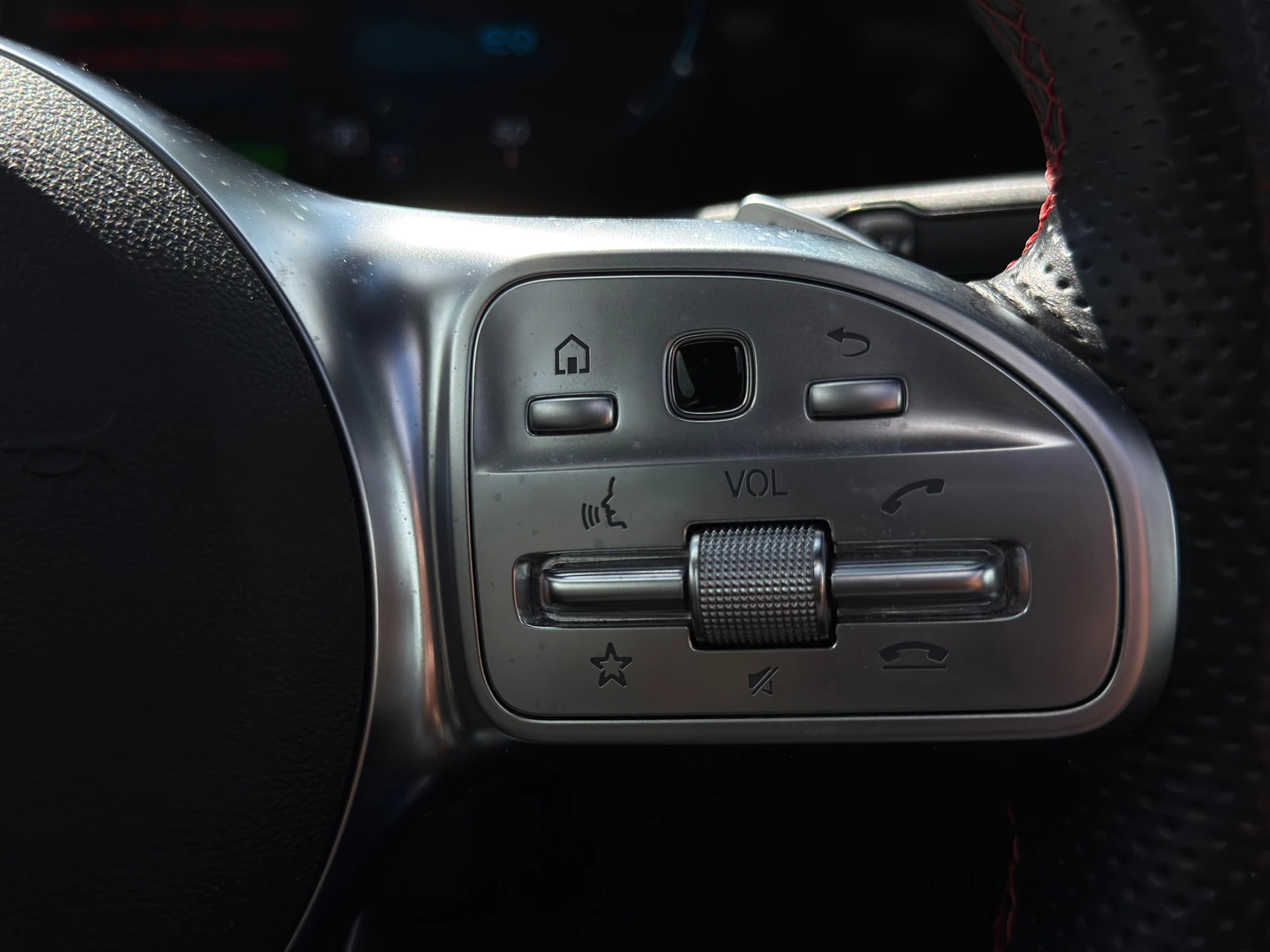 Hoofdafbeelding Mercedes-Benz EQA
