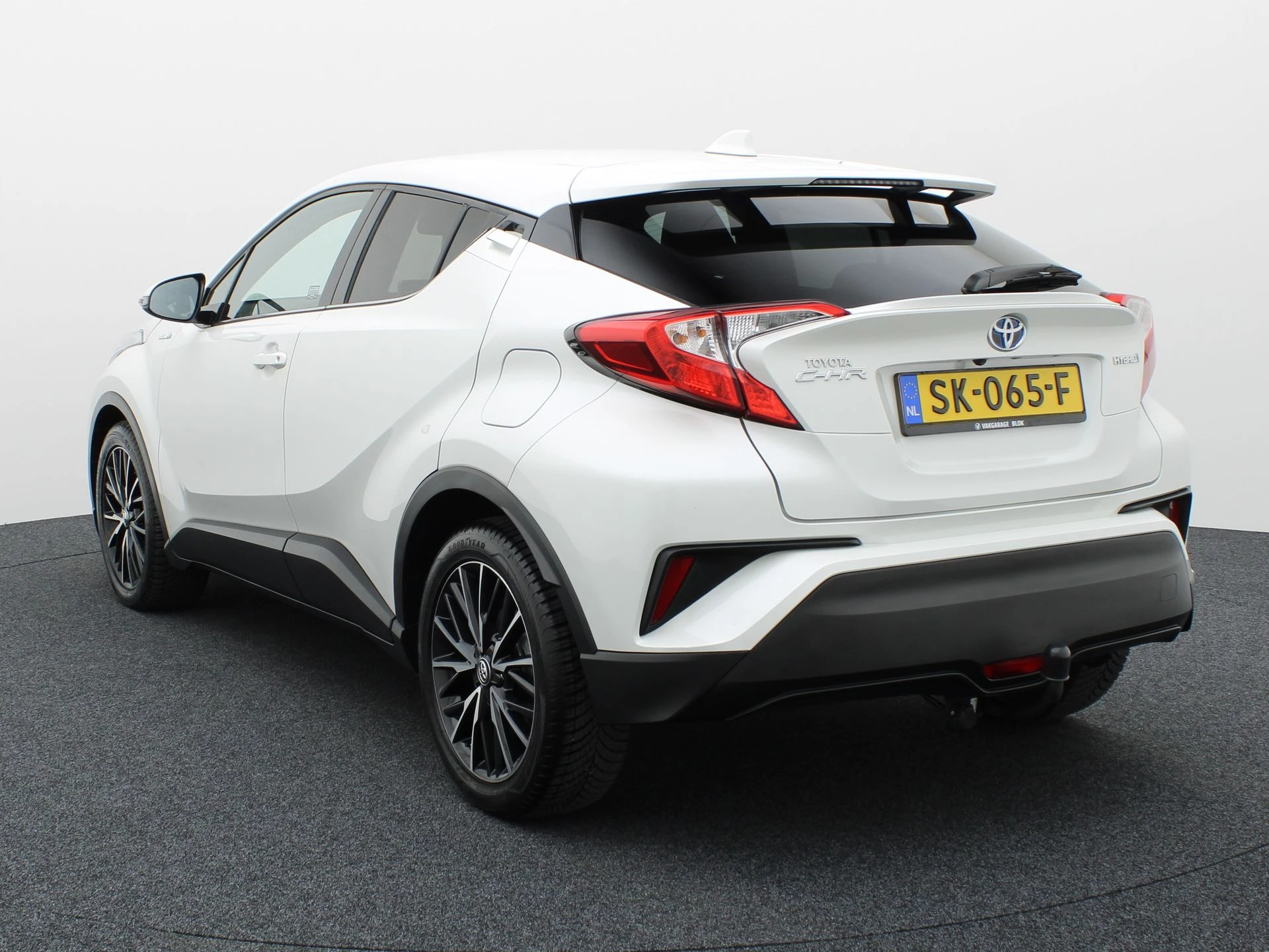 Hoofdafbeelding Toyota C-HR