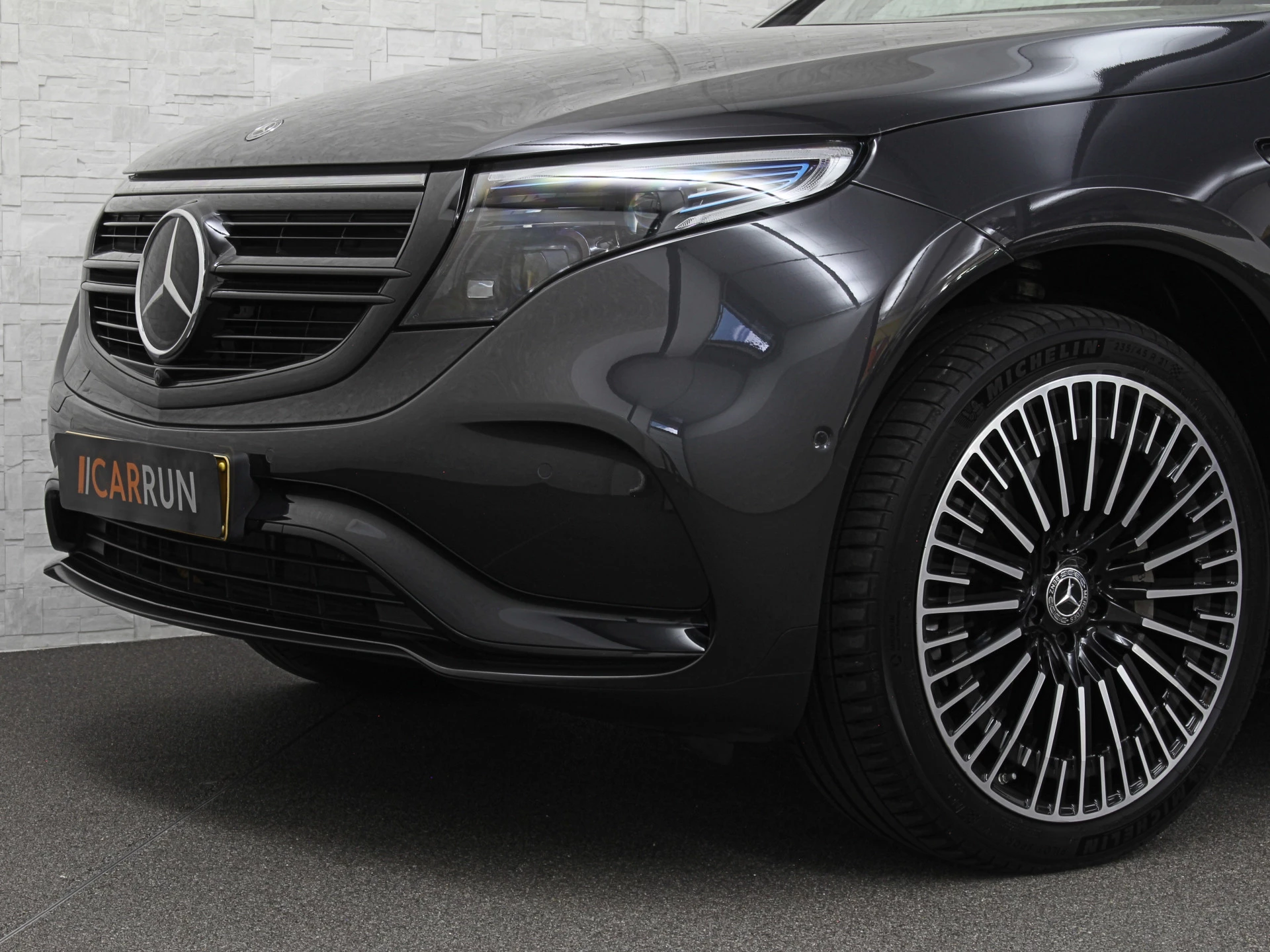Hoofdafbeelding Mercedes-Benz EQC