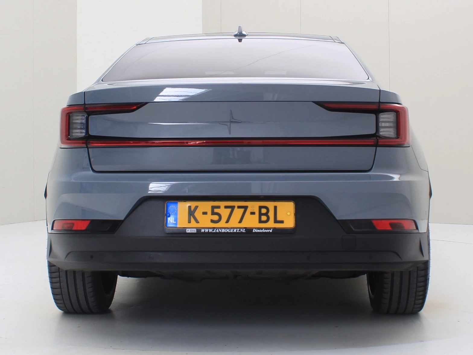 Hoofdafbeelding Polestar 2