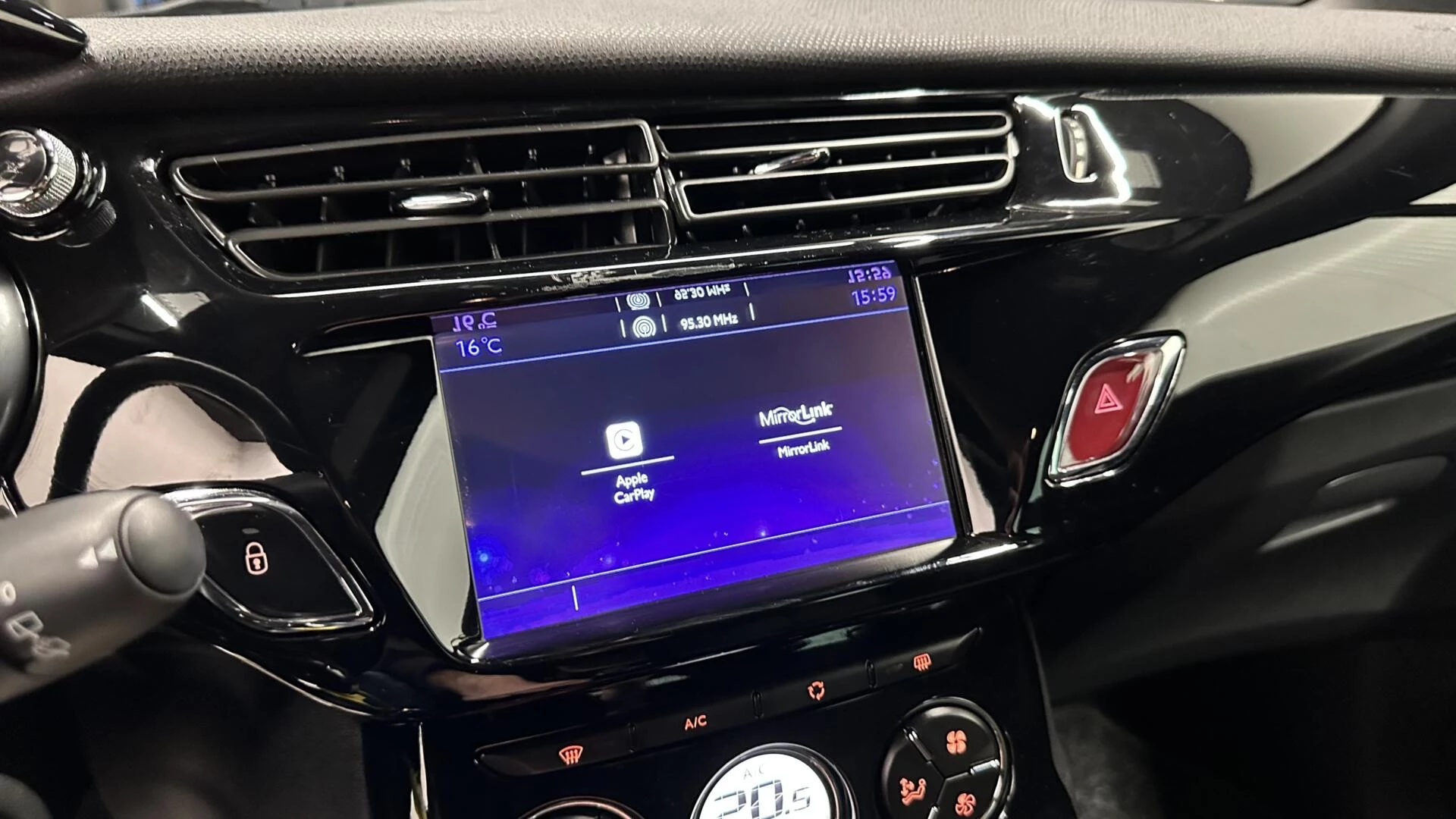 Hoofdafbeelding DS DS 3