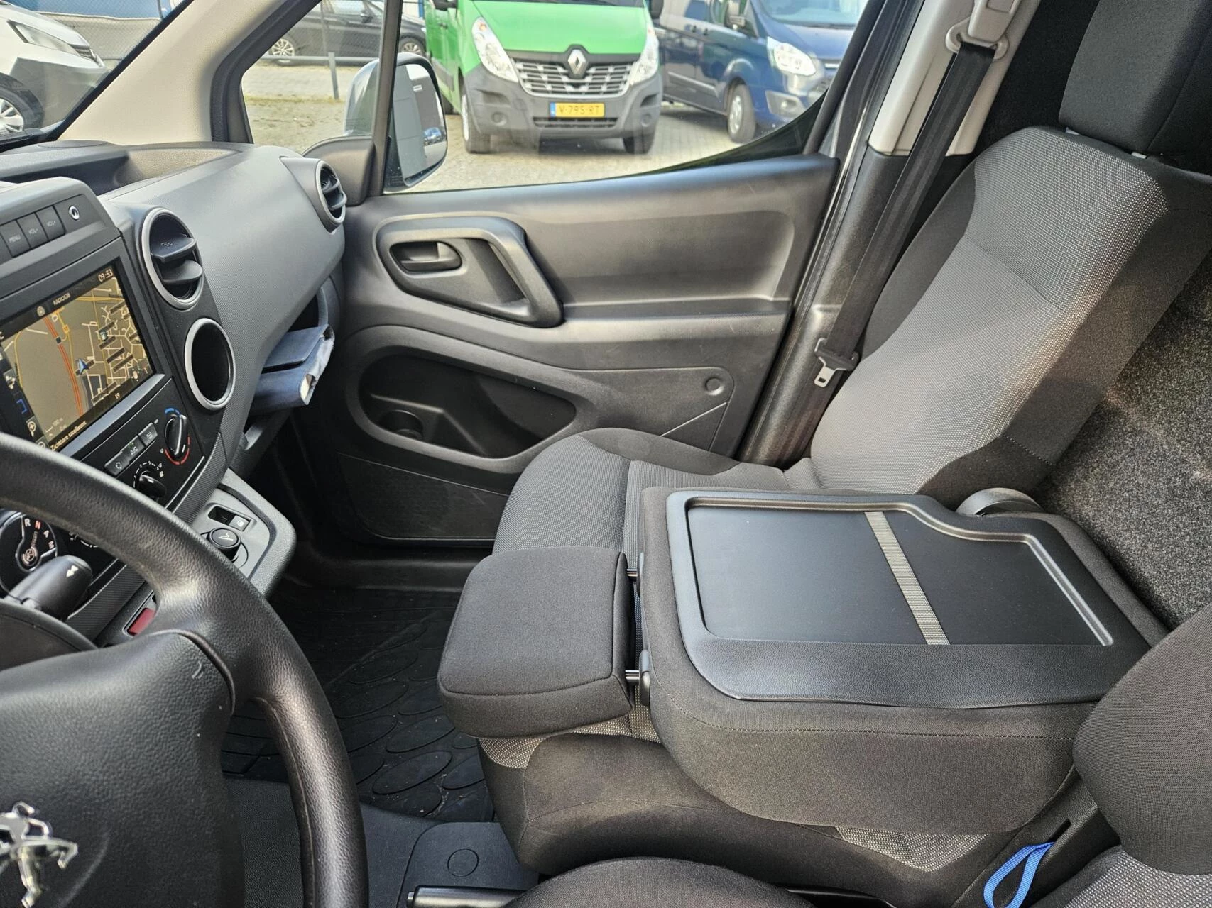 Hoofdafbeelding Peugeot Partner