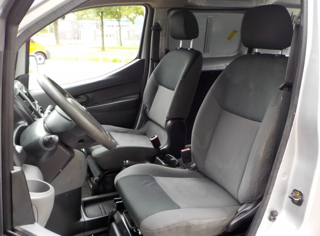 Hoofdafbeelding Nissan NV200