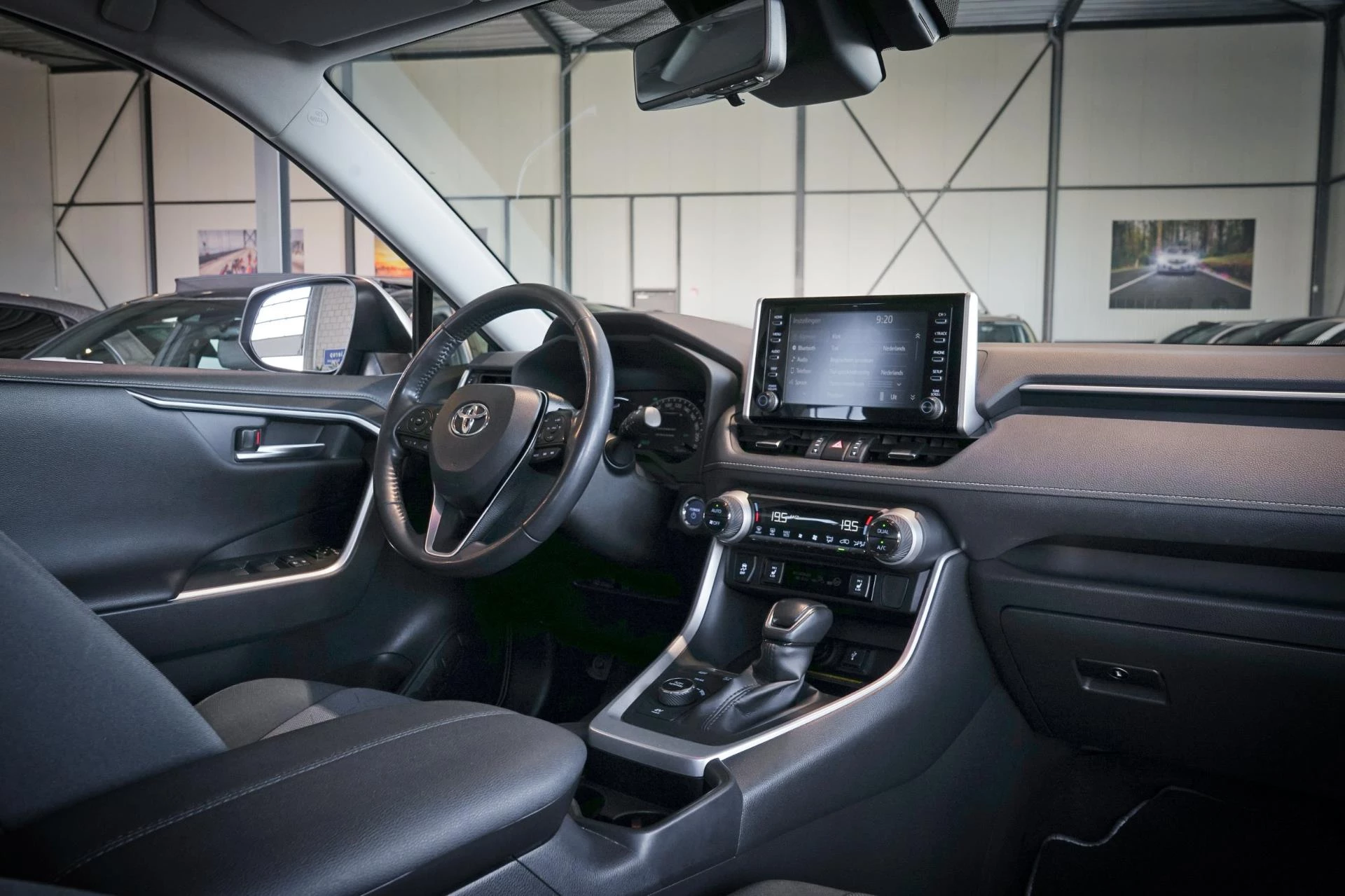 Hoofdafbeelding Toyota RAV4