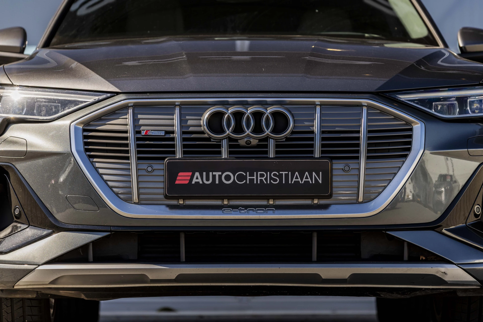 Hoofdafbeelding Audi e-tron