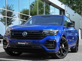 Volkswagen Touareg 3.0TSI eHybrid 462pk 4MOTION R-Line Lucht Nachtz 22-Inch Head-Up Softclose Tr.haak VOL!