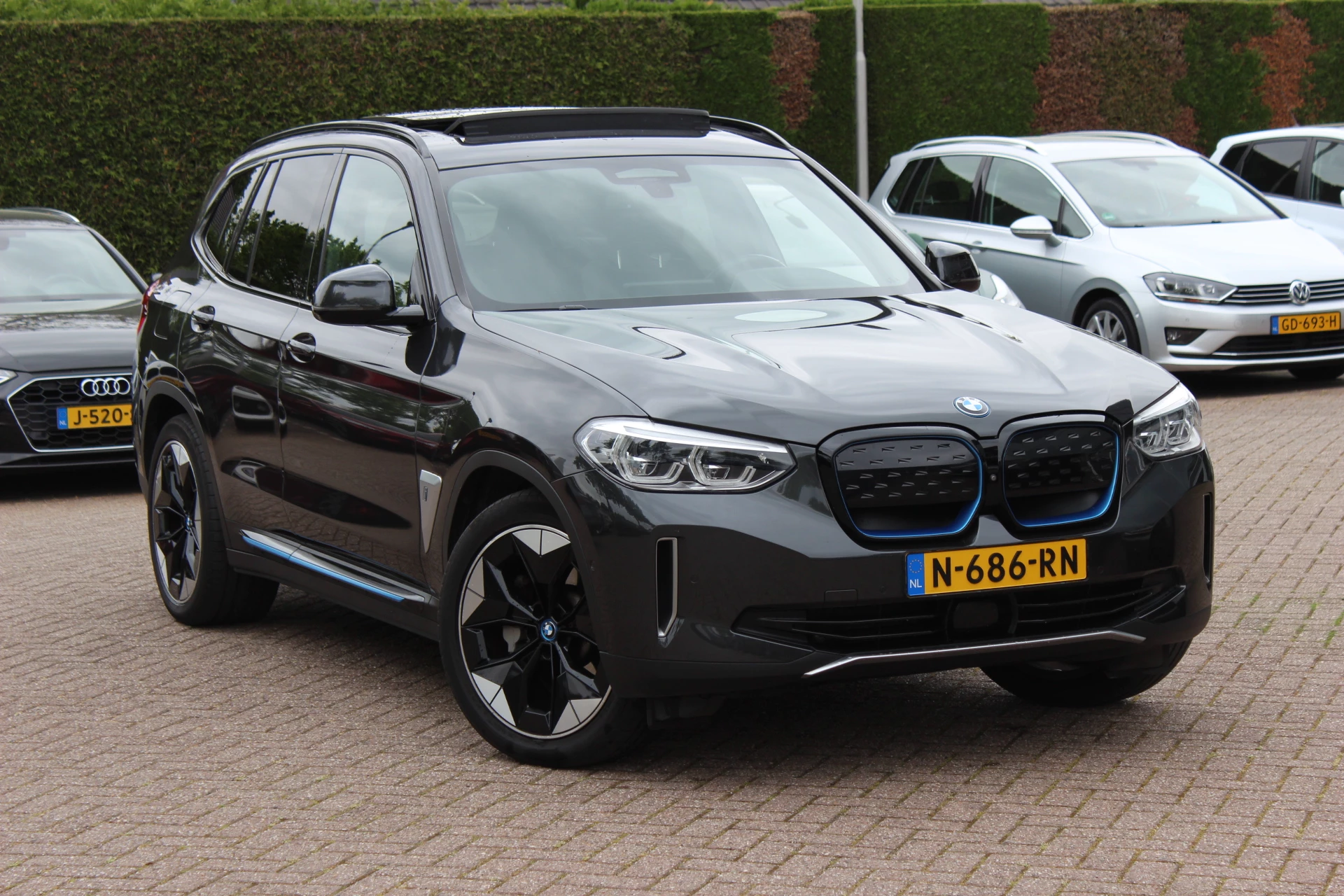 Hoofdafbeelding BMW iX3