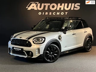 Hoofdafbeelding MINI Countryman Mini Mini Countryman 2.0 Cooper S E ALL4 MINI Panorama/ Camera/ Stuurverwarming/ Leder/ Automatische achterklep/ Keyless