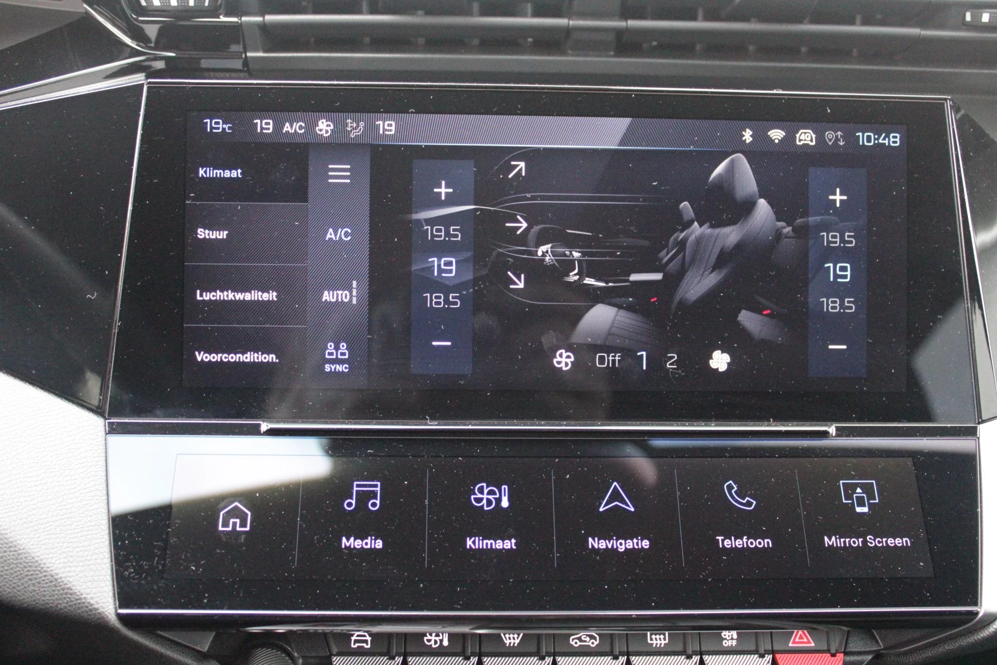 Hoofdafbeelding Peugeot 408