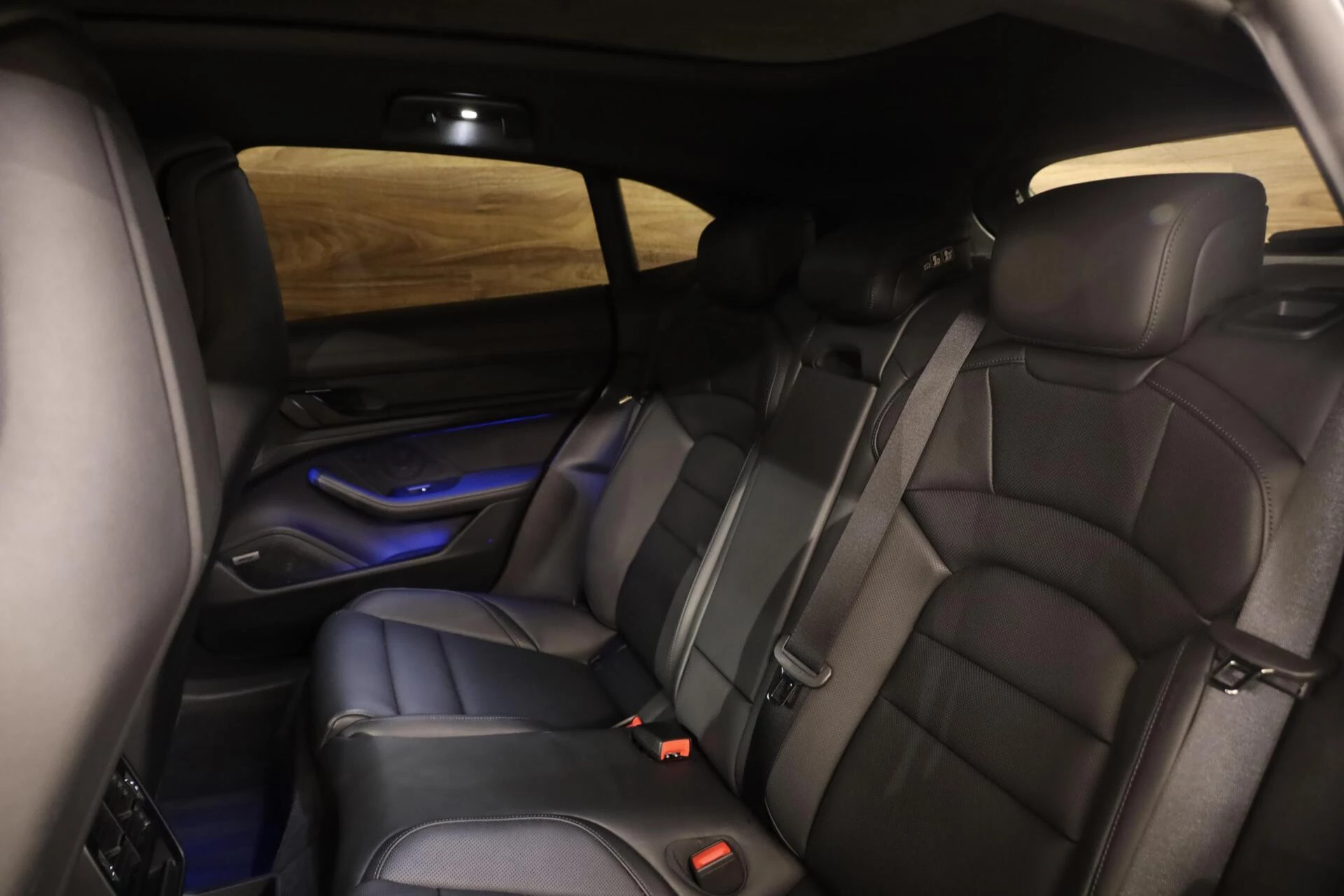 Hoofdafbeelding Porsche Taycan