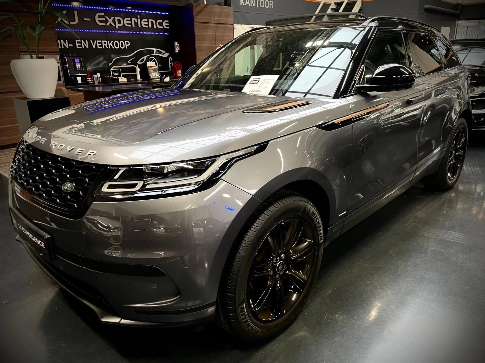 Hoofdafbeelding Land Rover Range Rover Velar