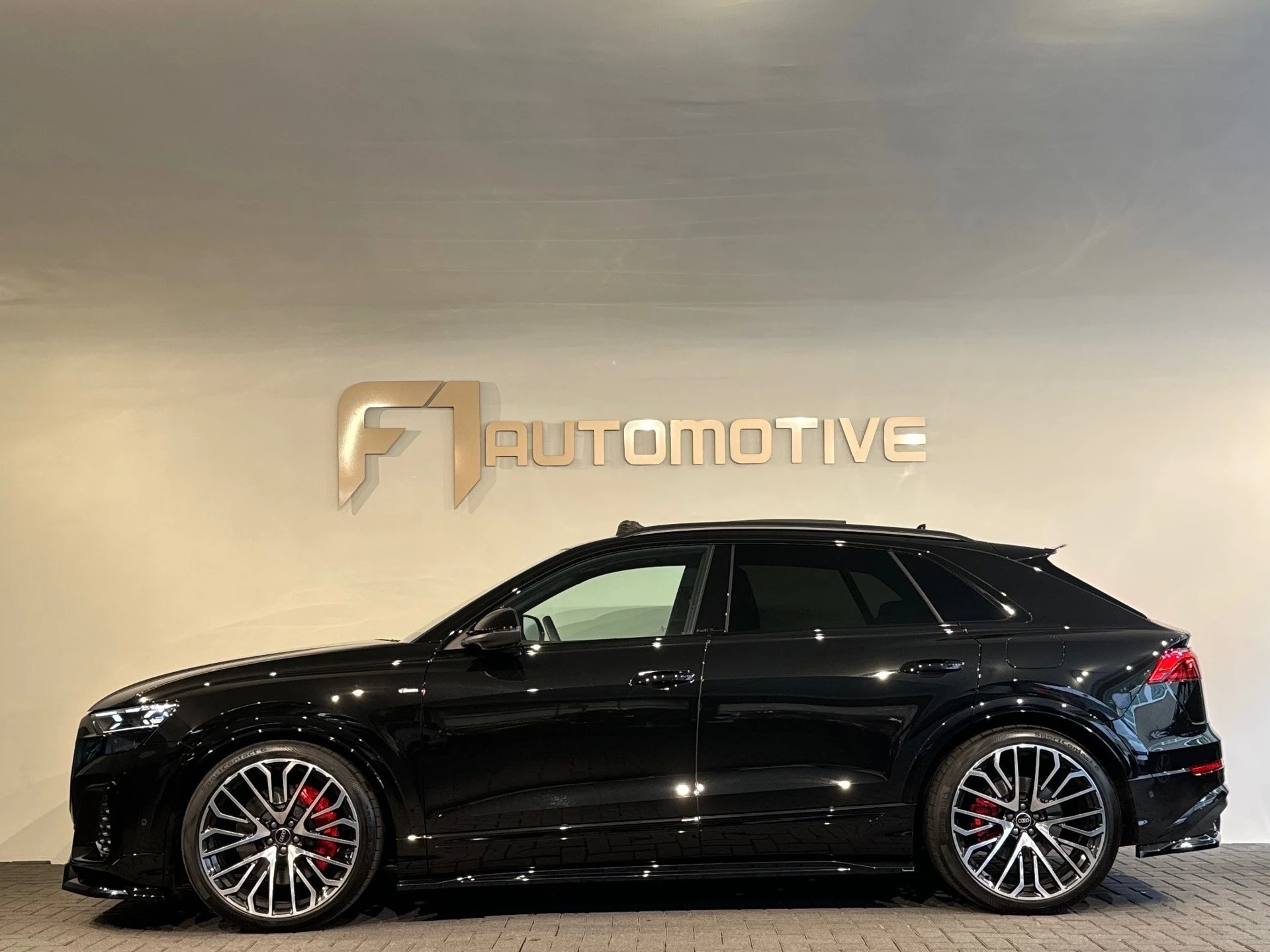 Hoofdafbeelding Audi Q8