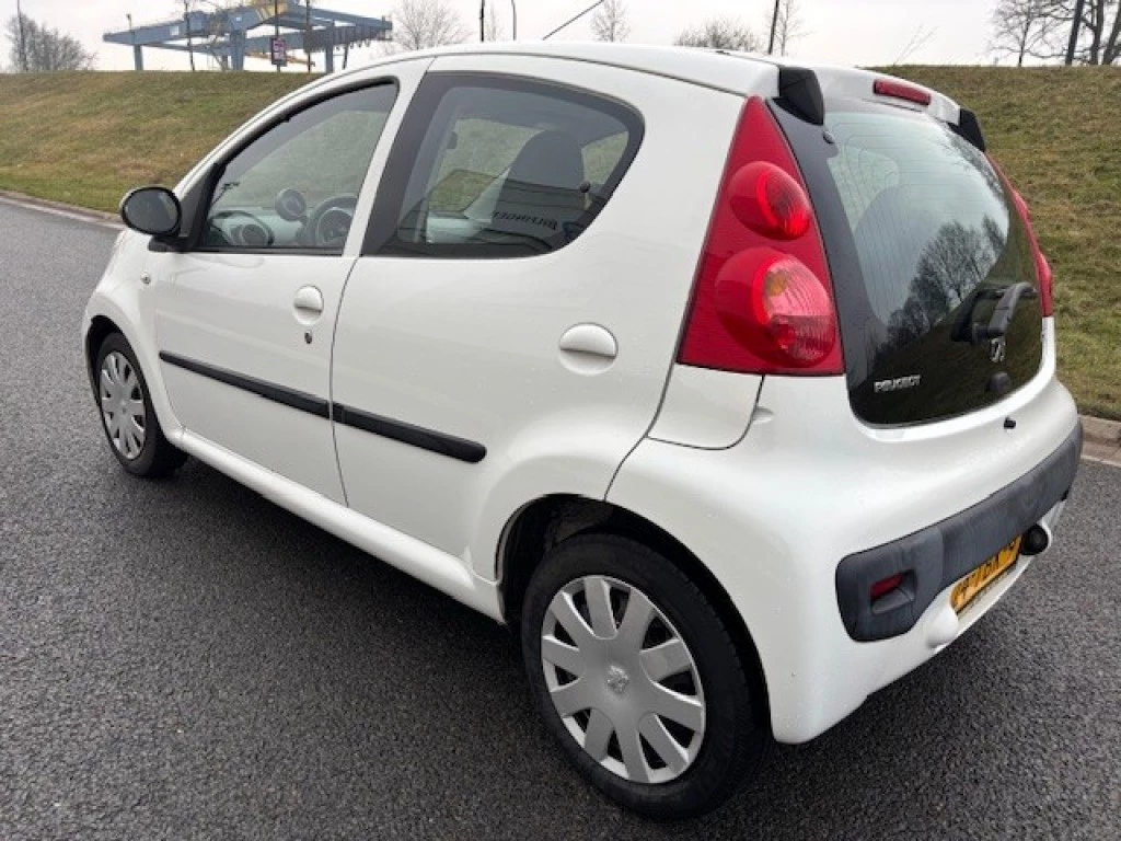 Hoofdafbeelding Peugeot 107