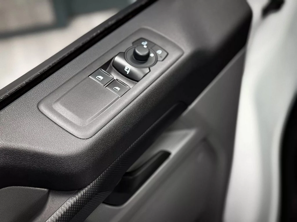 Hoofdafbeelding Ford E-Transit Custom