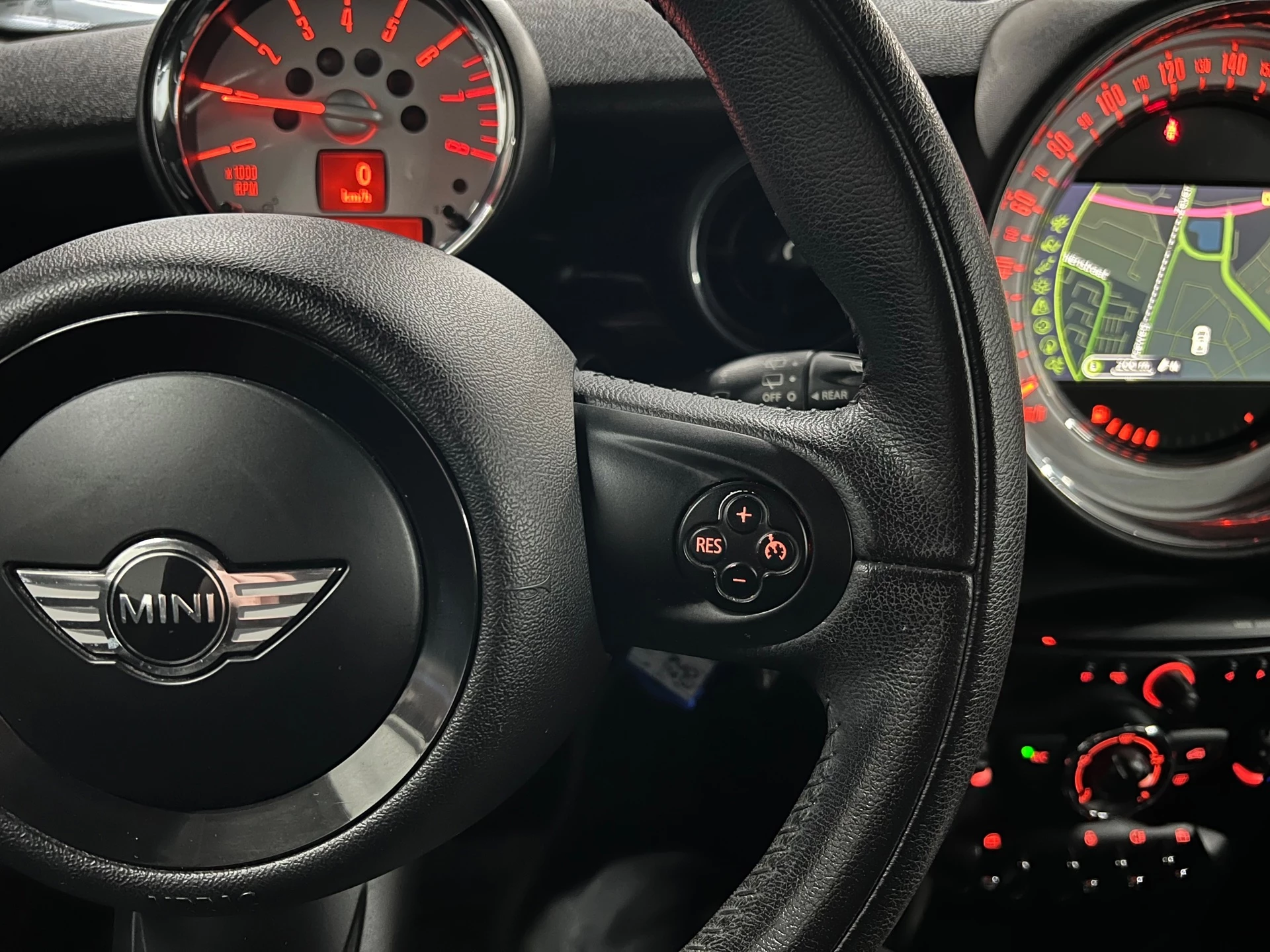 Hoofdafbeelding MINI One