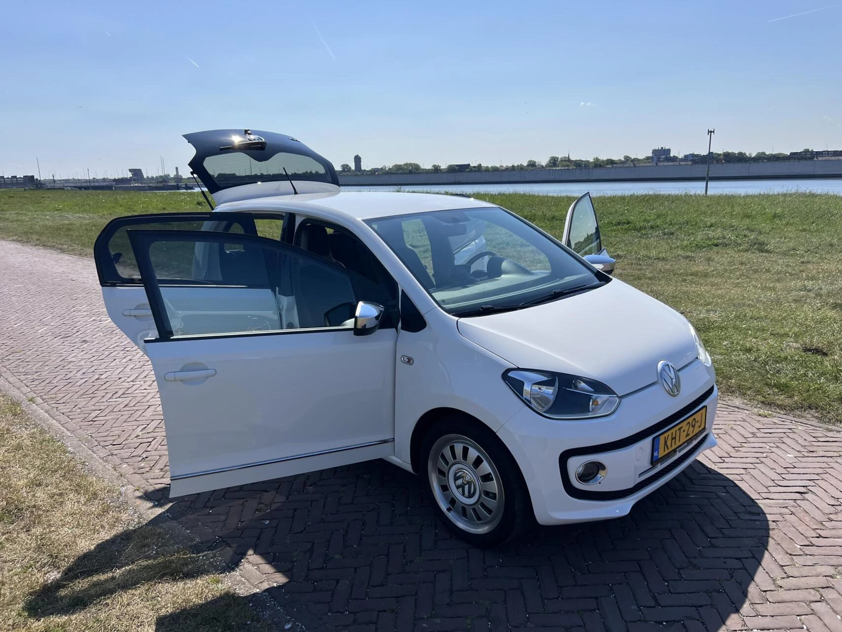 Hoofdafbeelding Volkswagen up!