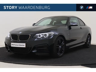BMW 2 Serie Coupé M240i High Executive Automaat / Sportstoelen / Achteruitrijcamera / Sport Steering / M Sportonderstel / Comfort Access / Stoelverwarming / Park Assistant