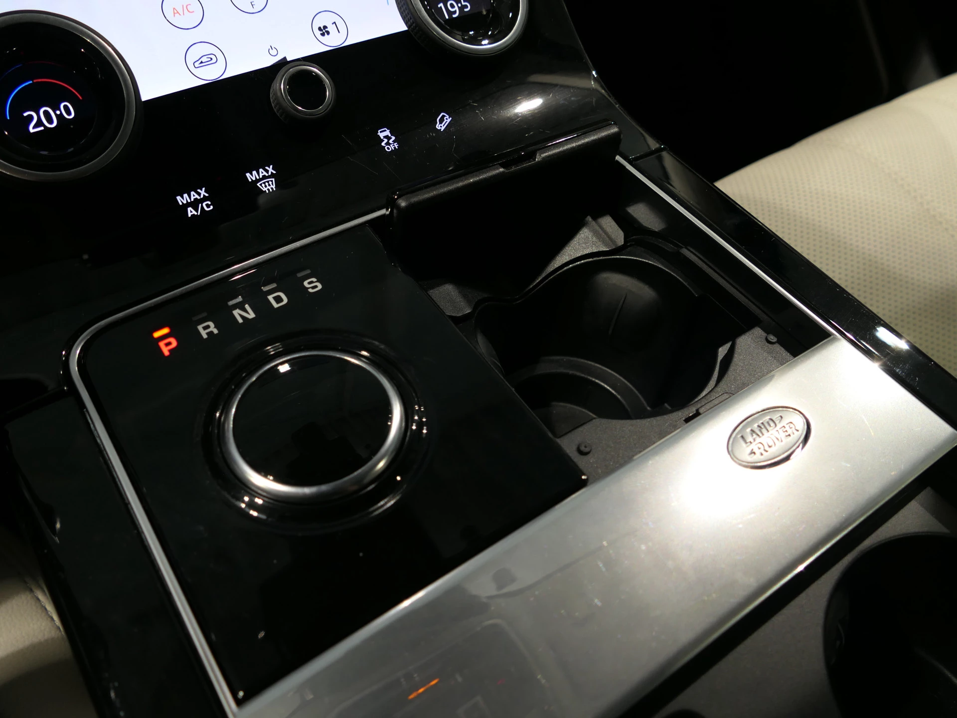 Hoofdafbeelding Land Rover Range Rover Velar